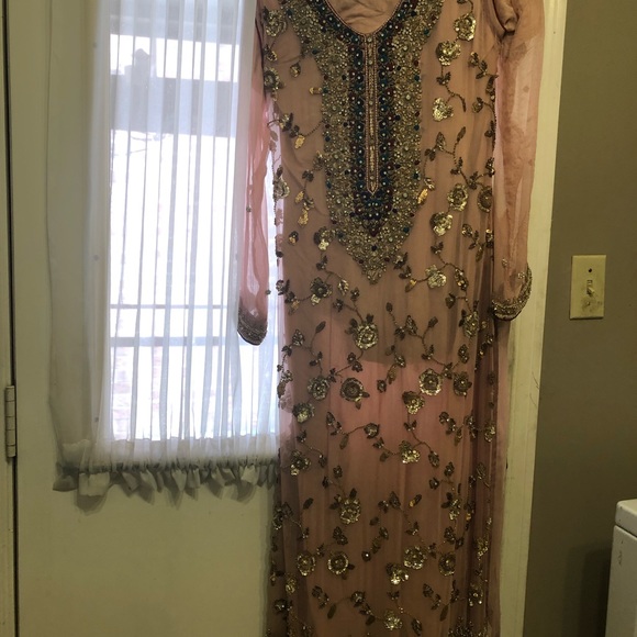 Pakistani (kurta )Chiffon suit 3 piece suit, tea pink - Picture 4 of 11